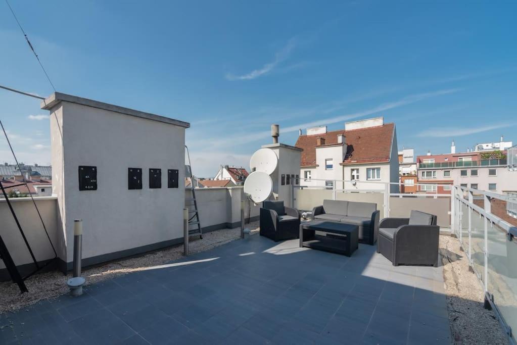 Grosse Terrasse, Klimaanlage Und U-Bahn Naehe Apartman Bécs Kültér fotó