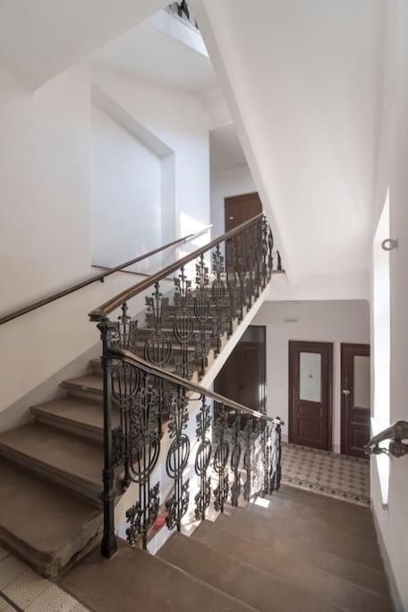 Grosse Terrasse, Klimaanlage Und U-Bahn Naehe Apartman Bécs Kültér fotó