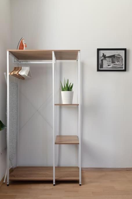 Grosse Terrasse, Klimaanlage Und U-Bahn Naehe Apartman Bécs Kültér fotó